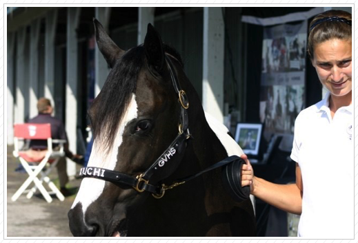 Check out her halter.